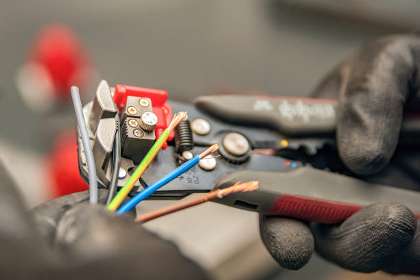 Best Commercial Electrician Services  in North Merrick, NY